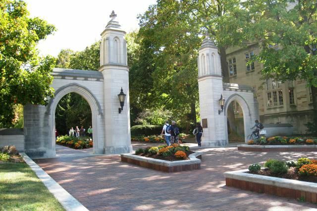 Indiana Üniversitesi Bloomington'daki Örnek Kapıları