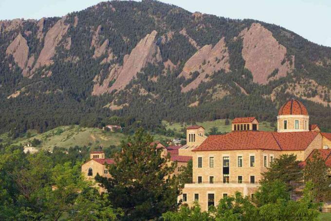 Colorado Üniversitesi ve Flatirons
