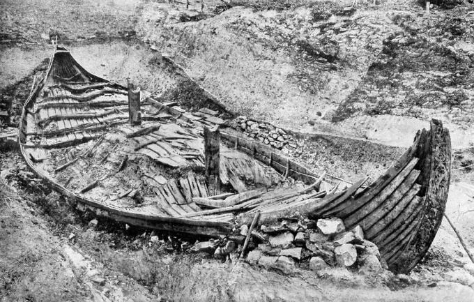 Oseberg Viking Gemisi Kazısı Altında, ca. 1904-1905