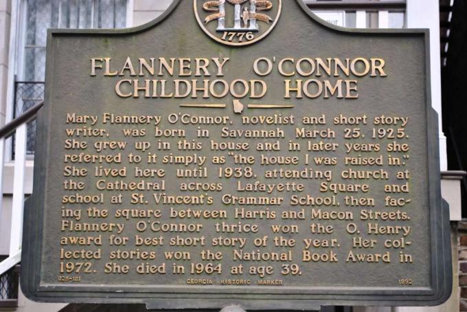 Flannery O'Connor'ın çocukluk evinde plak