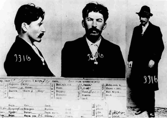 Joseph Stalin'in 1912 tutuklama kartı