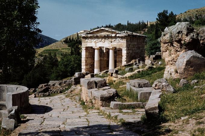 Delphi Atinalılar Hazine Görünümü