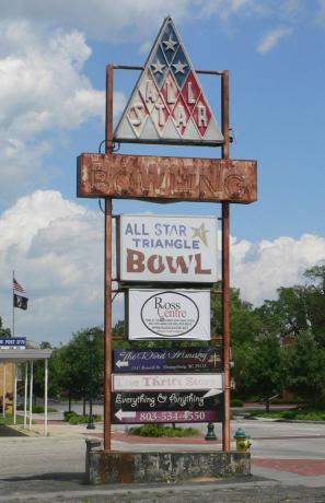 Orangeburg, Güney Carolina'daki All-Star Üçgen Bowling Salonu.