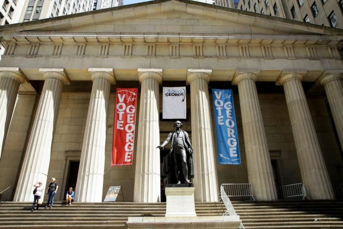 George Washington heykel aşağı Manhattan Federal Hall adımlar