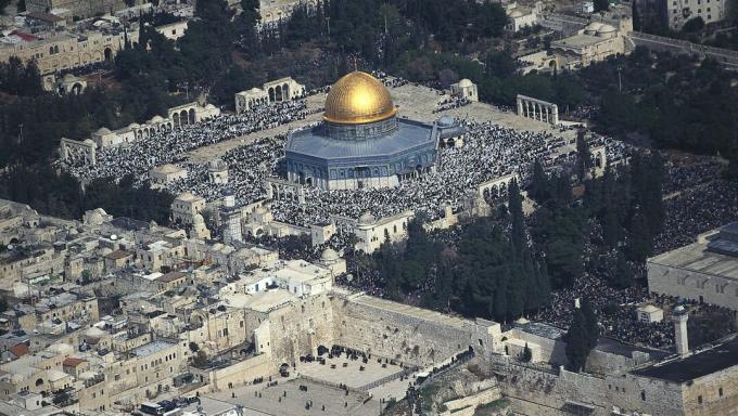 Cuma namazı, Temple Mount, kubbe kaya, Kudüs, İsrail havadan görünümü