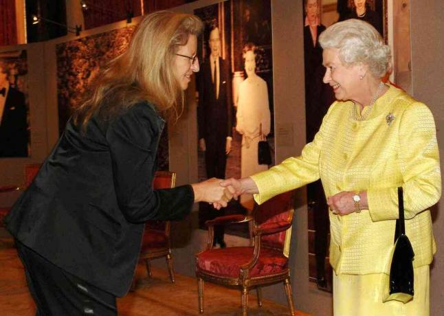 HRH Queen Elizabeth ll, Birleşik Krallık Merkezli Amerikalılar İçin Resepsiyon Düzenledi