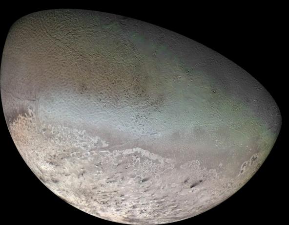 Triton, Neptün gezegeninin en büyük ayı fotoğrafı.