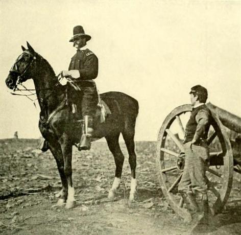 At sırtında Ambrose Burnside fotoğraf.