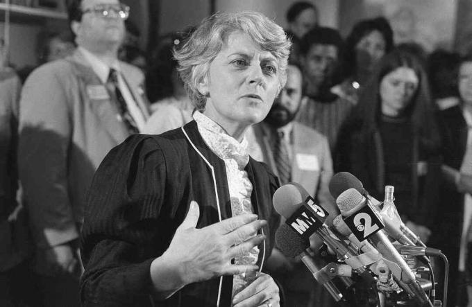 Kongre Üyesi Geraldine Ferraro Konuşma