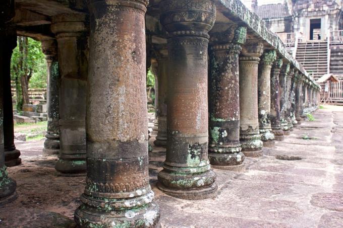 Baphuon Geçidi Angkor